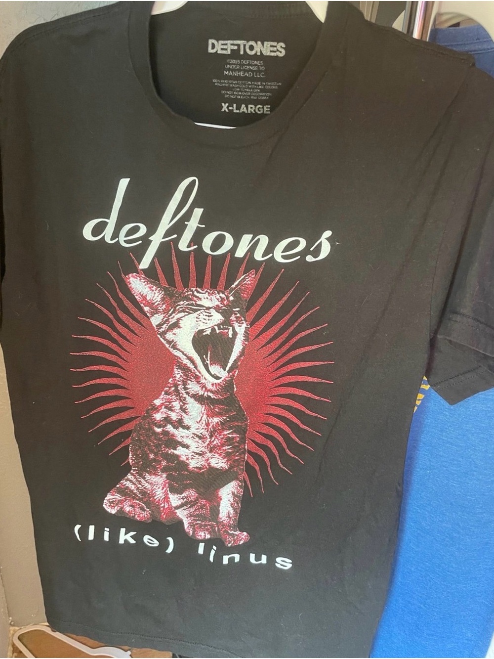 Deftones Black Short Sleeve Graphic Tee with Red Cat Print